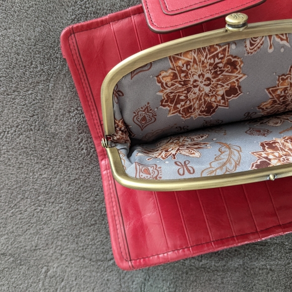 Hobo wristlet - Picture 3 of 4